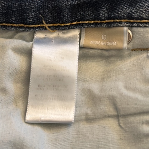 Cute “rugged look” Michael Kors jeans with manufactured “wear” and “tear” EUC - Picture 10 of 10